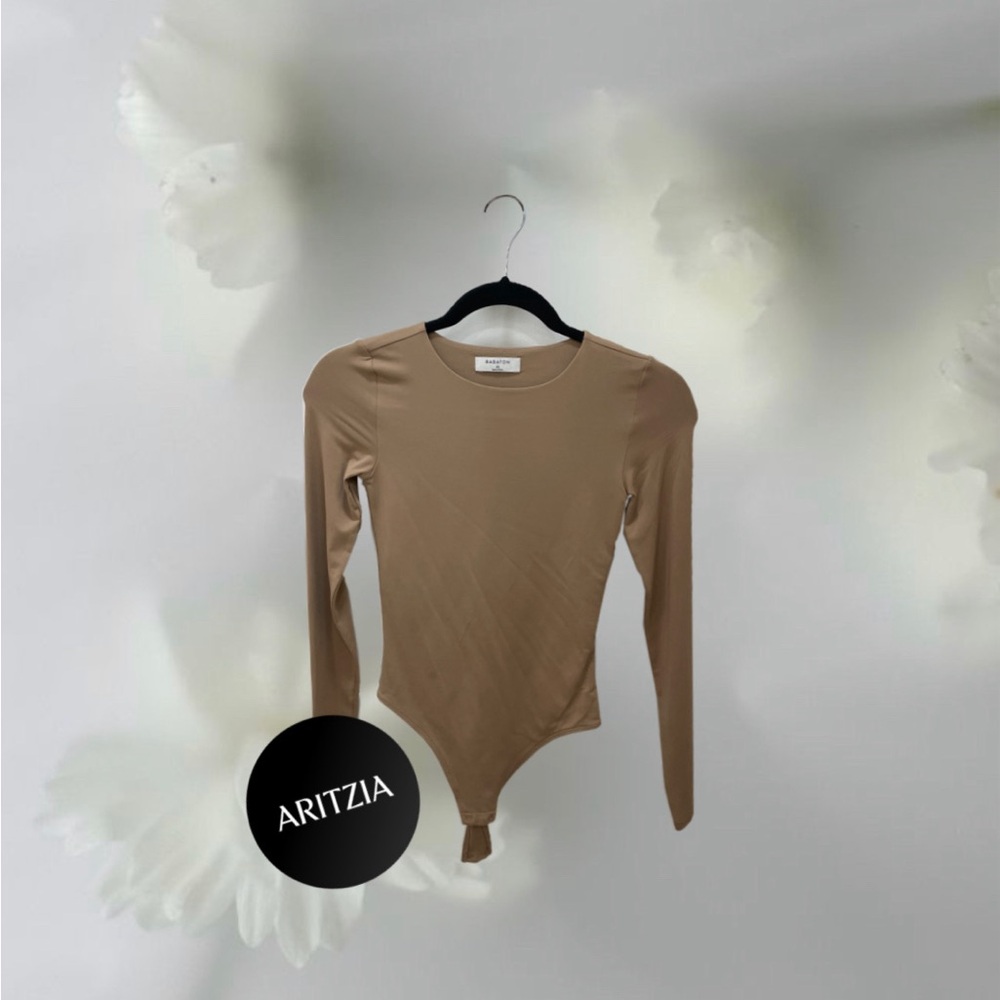 Aritzia - Babaton - Original Contour Crew Longsleeve Bodysuit